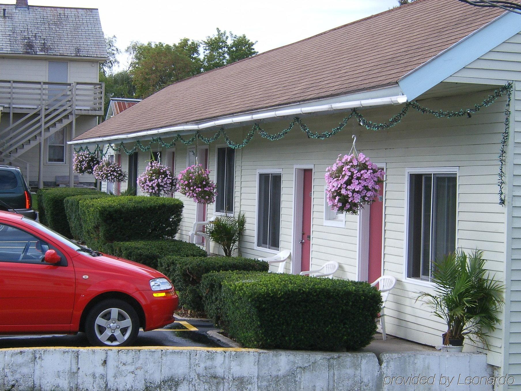 Highlander Inn Рътланд Екстериор снимка