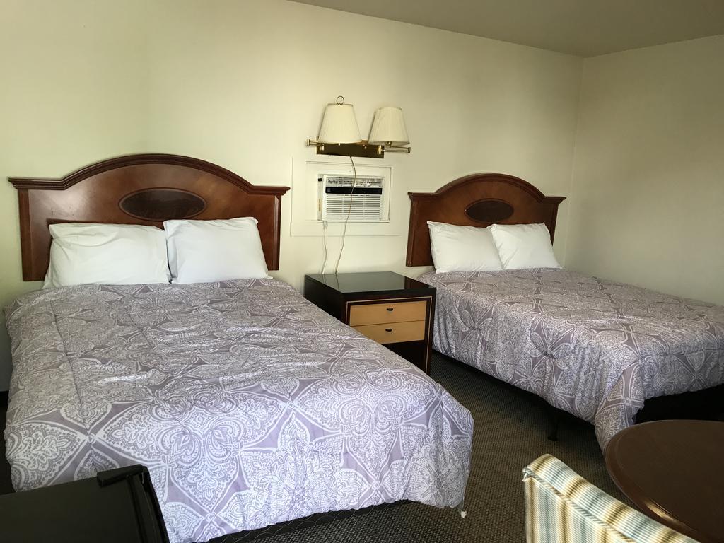 Highlander Inn Рътланд Стая снимка