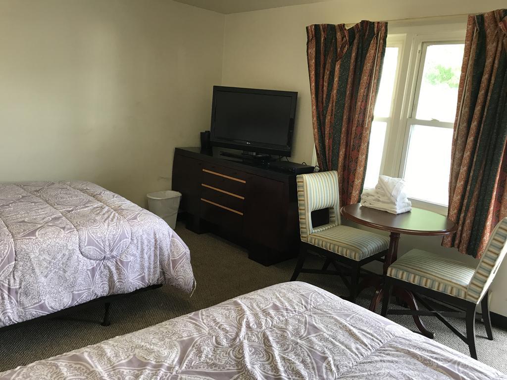 Highlander Inn Рътланд Стая снимка