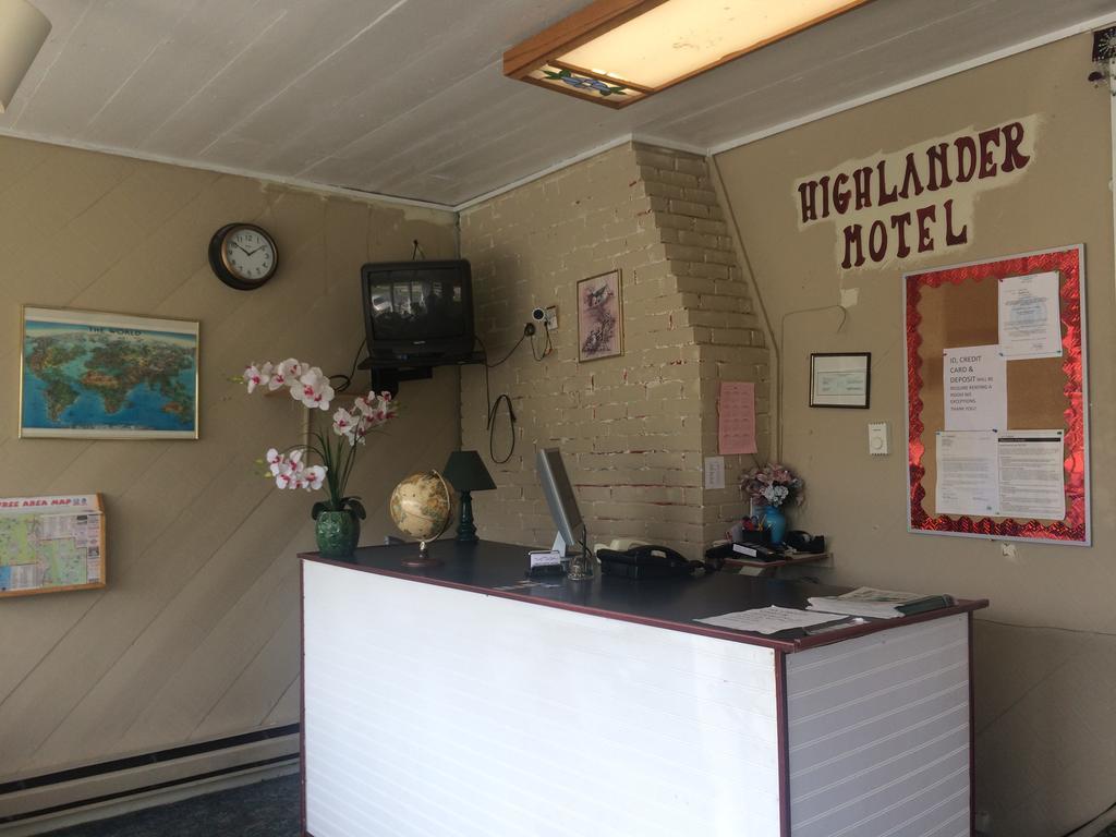 Highlander Inn Рътланд Екстериор снимка